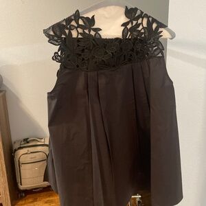 Psophia sleeveless black lace ship top